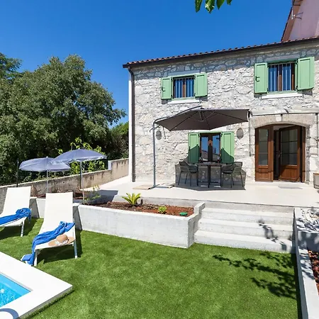 فيلة House Zaneta *